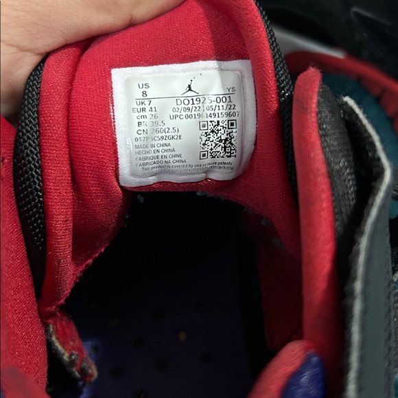 Black and Red Jordan’s jump man two Trey - Picture 6 of 9